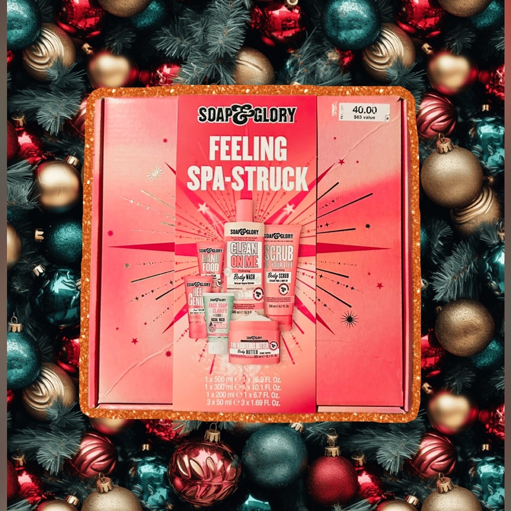Soap & Glory Spa-Struck Set in Pink and Gold